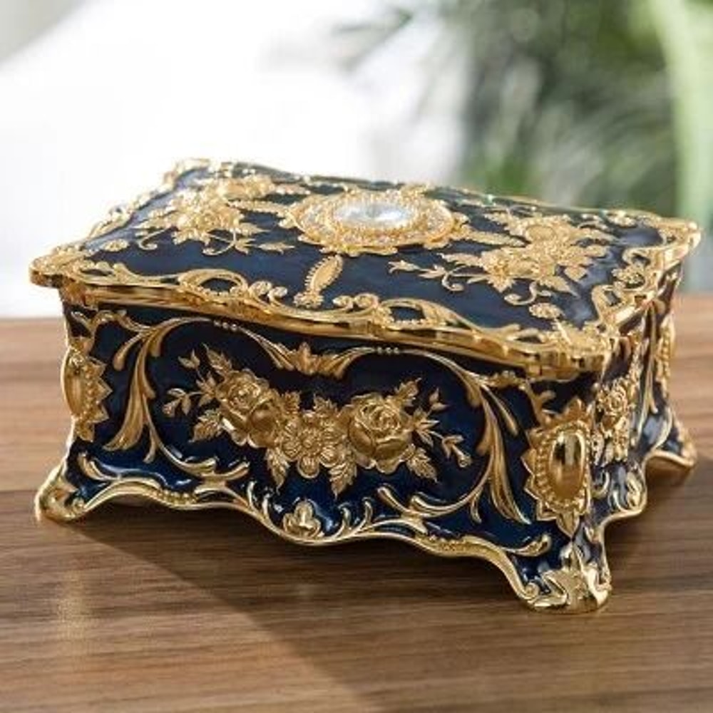 European Retro Inlaid Diamond Jewelry Box 6