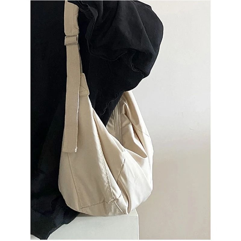 Fashionable LargeCapacity Commuter Canvas Bag With Adjustable Strap 6