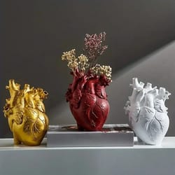 anatomical heart-shaped creative sculpture vase