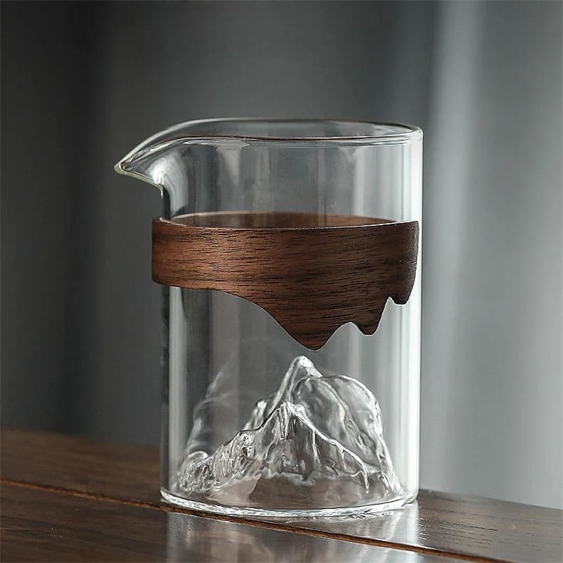 Anti Scalding Wooden Handle Glass Fair Cup Tea Pitcher 2