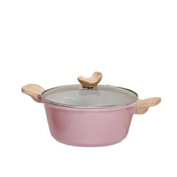 hugging large capacity stock pot