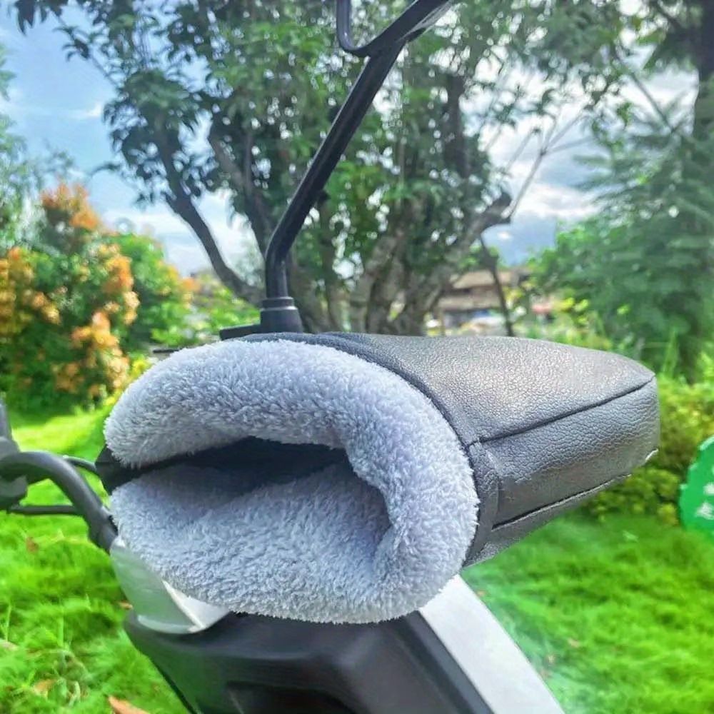 Motorcycle Handlebar Muffs Waterproof Winter Hand Warmers 1