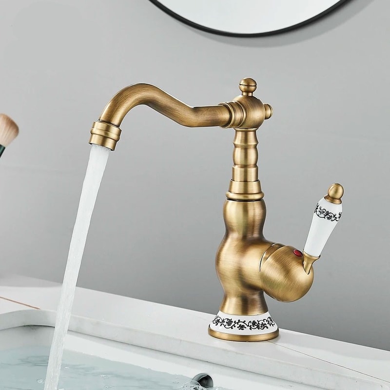 Retro Brass Antique Bronze Kitchen Faucet Deck Mounted Single Handle Mixer 7