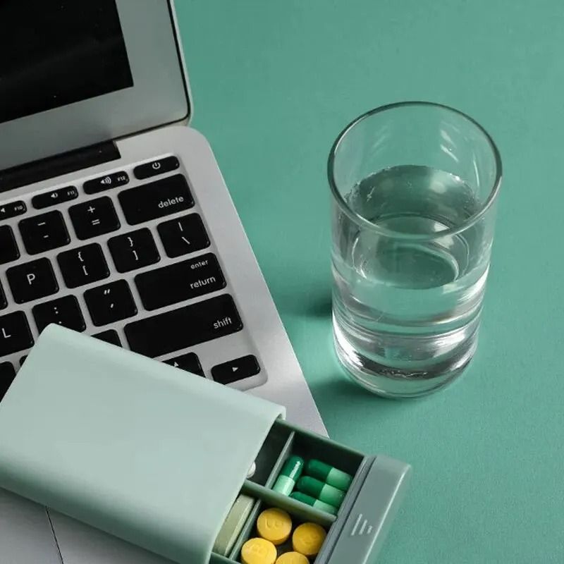 6Grid Rectangle Medicine Box Portable Vitamin Pill Storage Case 4