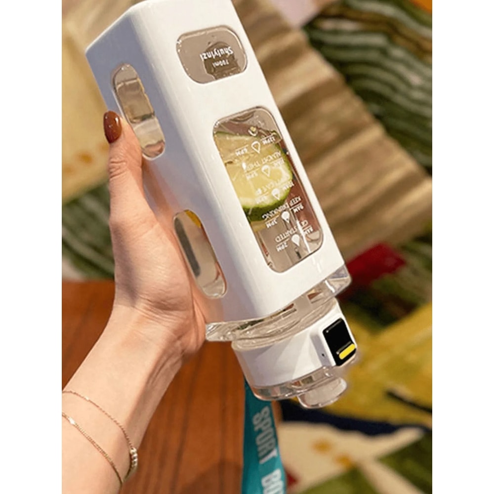 700ml White Sports Water Bottle Portable Outdoor Sippy Cup 4