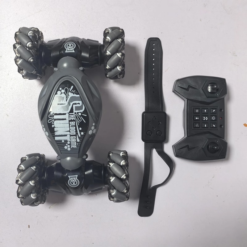 4WD Gesture Sensing Spray Drift Stunt Car 7