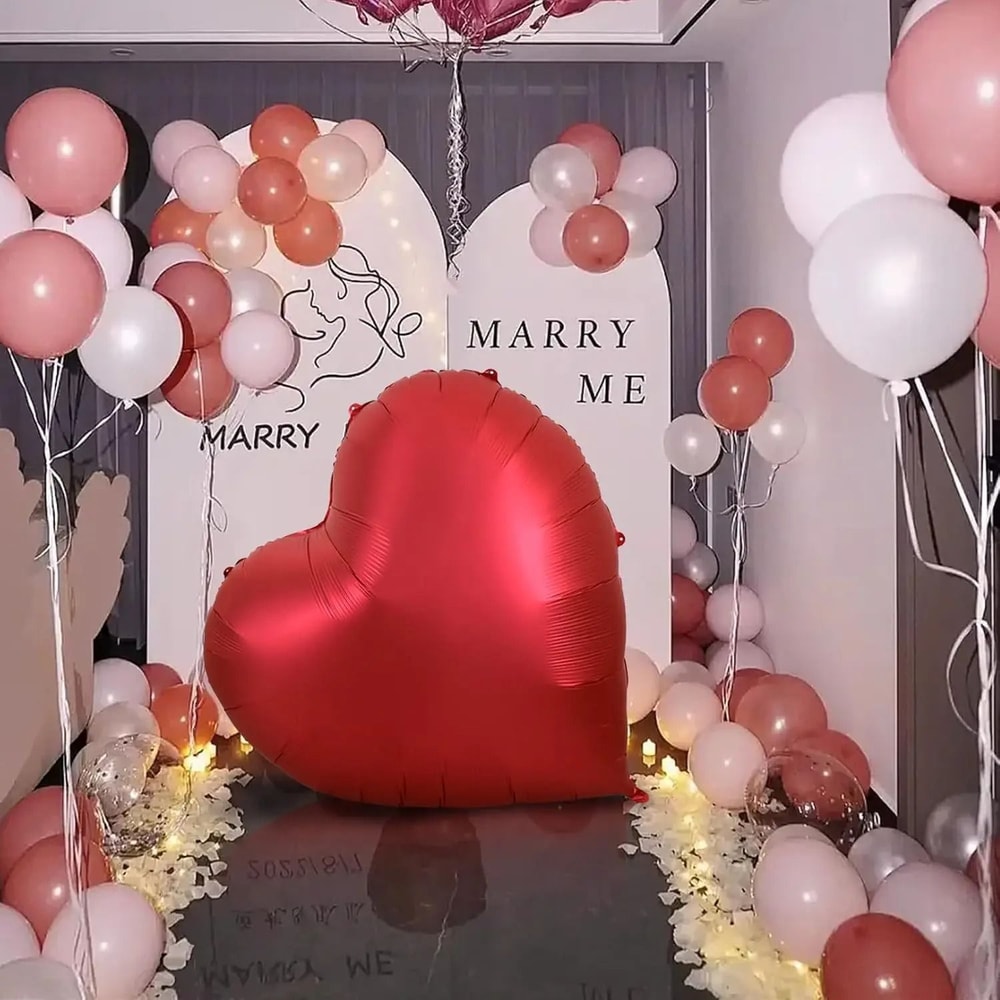Oversized Love Heart Foil Balloon 2