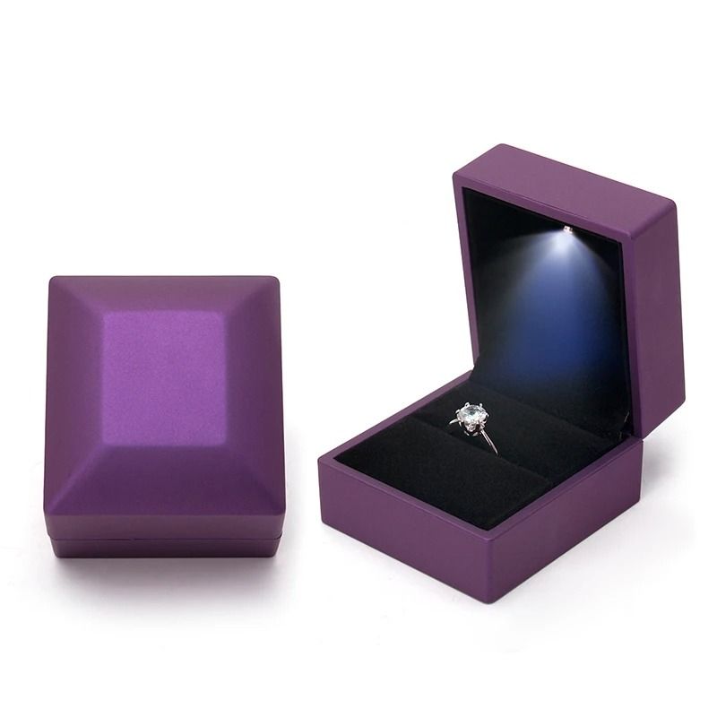 LED Lighted Jewelry Box Heart Square Velvet Proposal Cases 6