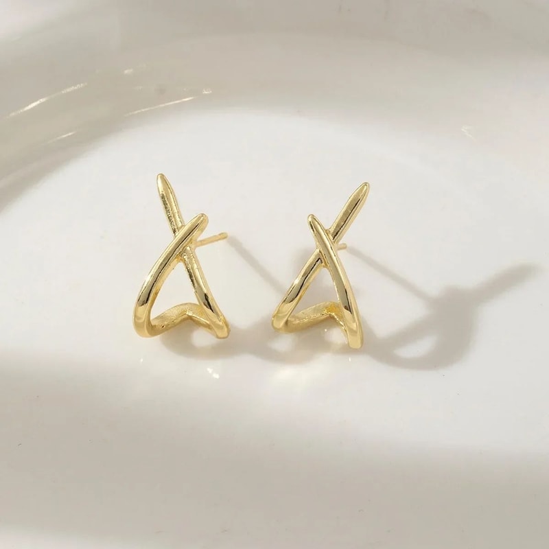 Trendy Gold Cross Stud Earrings 3