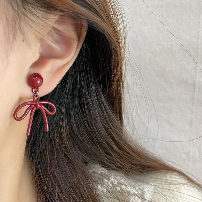 Retro Style Red Bowknot Stud Earrings 4