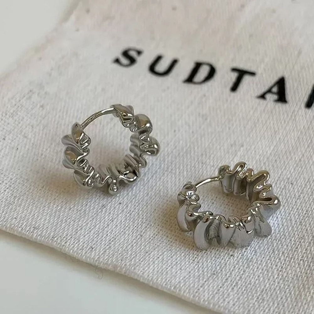 Personality Irregular Wavy Pleated Hoop Earrings 7