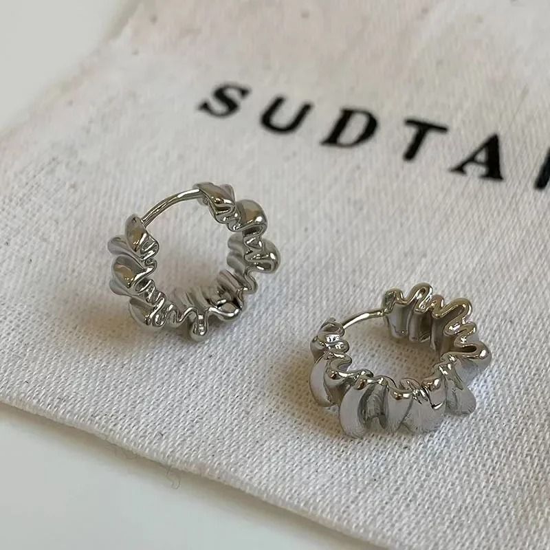 Personality Irregular Wavy Pleated Hoop Earrings 7