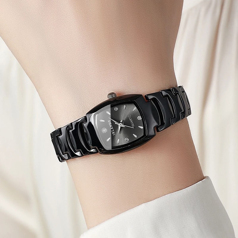 Square Analog Watch Fashionable Minimalist Quartz Timepiece For Ladies 3