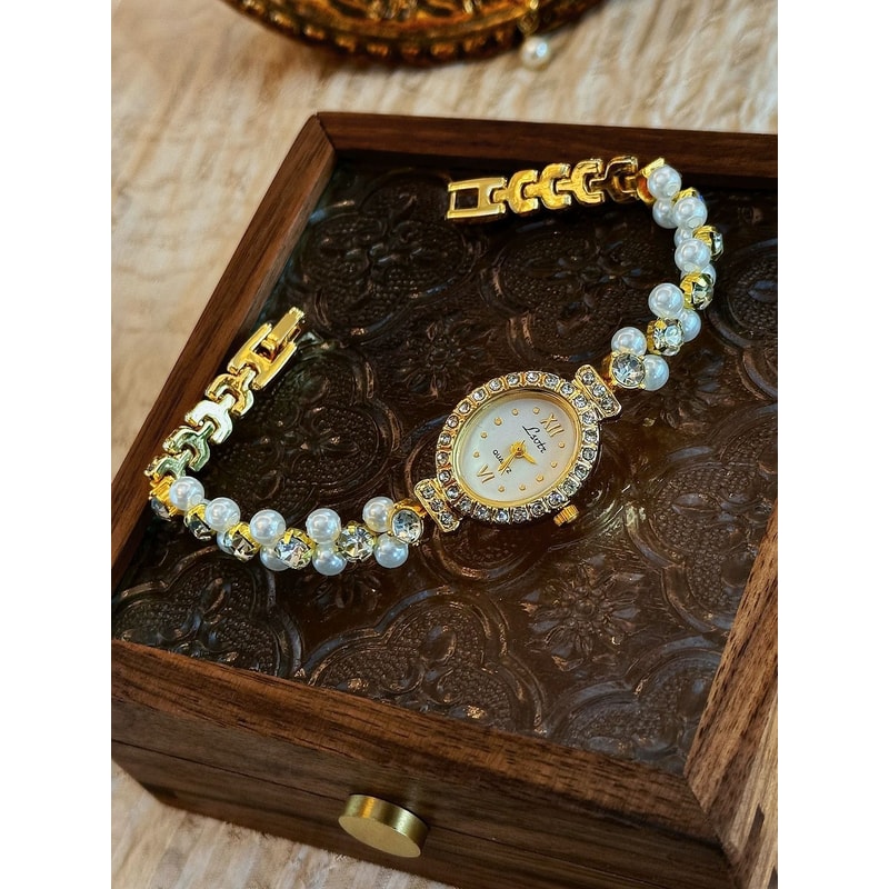Luxurious MotherofPearl Vintage Watch Elegant Oval Timepiece With Rhinestone Inlays For Women 1