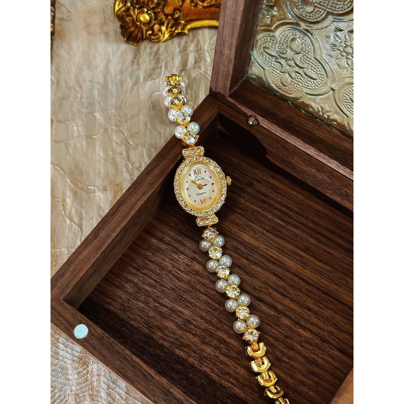 Luxurious MotherofPearl Vintage Watch Elegant Oval Timepiece With Rhinestone Inlays For Women 4