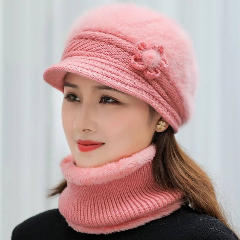Elegant Winter Knitted Beanie And Scarf Set Faux Fur Lined Warmth 3