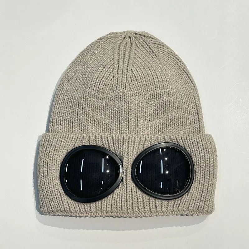 Thermal Knitted Beanie With Integrated Protection Glasses 10