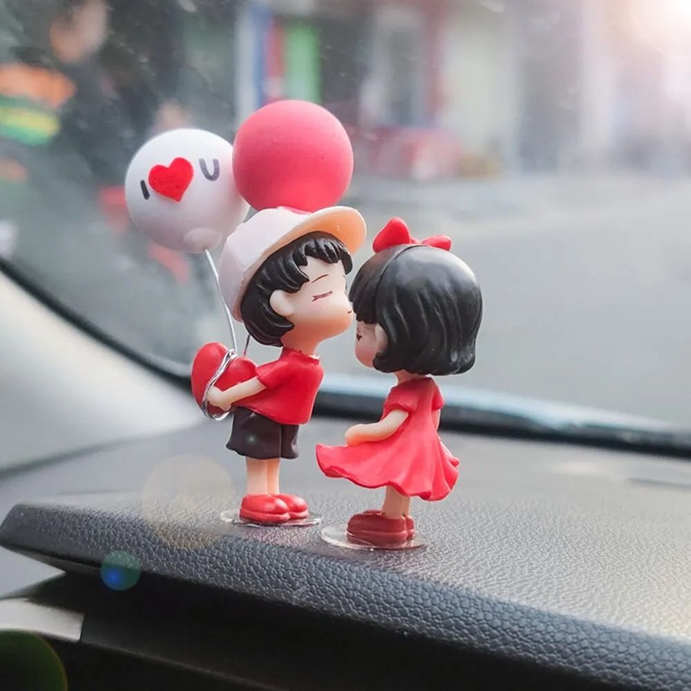 Romantic Sweet Kiss 3D Animated Dashboard Interior Ornament Set 2