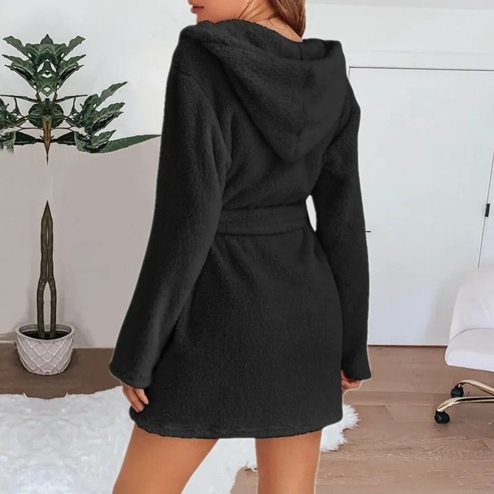 Womens UltraPlush Hooded Winter Bathrobe 4