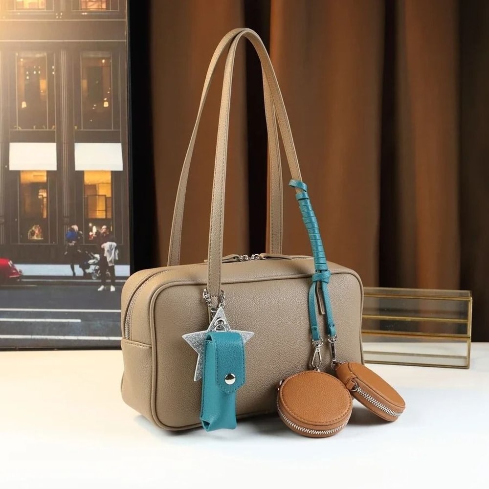 HighCapacity Boston Messenger Handbag 4