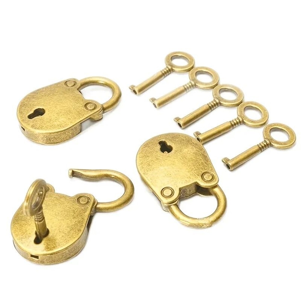 Miniature Vintage Metal Lock And Key Padlock 2