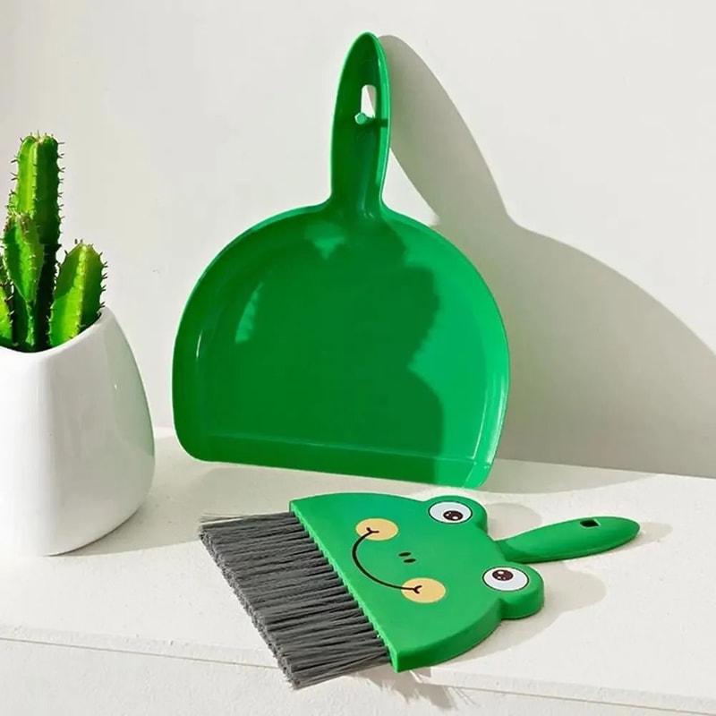 Cartoon Mini Broom Dustpan Set Desktop Keyboard Cleaning Duo 3