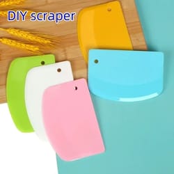 multi-purpose plastic bench scraper – essential flour dough & cake cream knife
