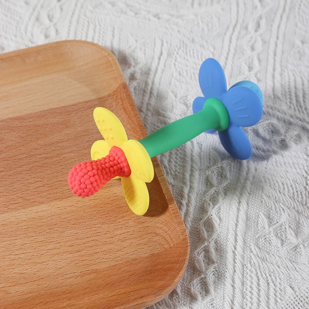 PetalSooth 2in1 Silicone Flower Teether 1