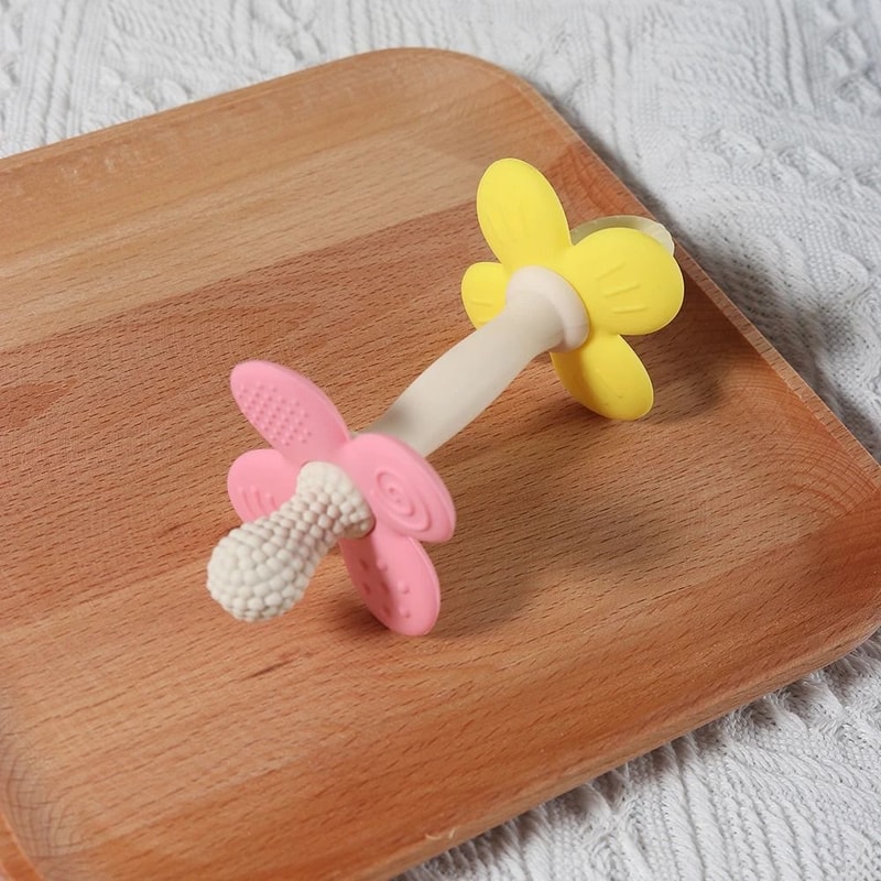 PetalSooth 2in1 Silicone Flower Teether 6