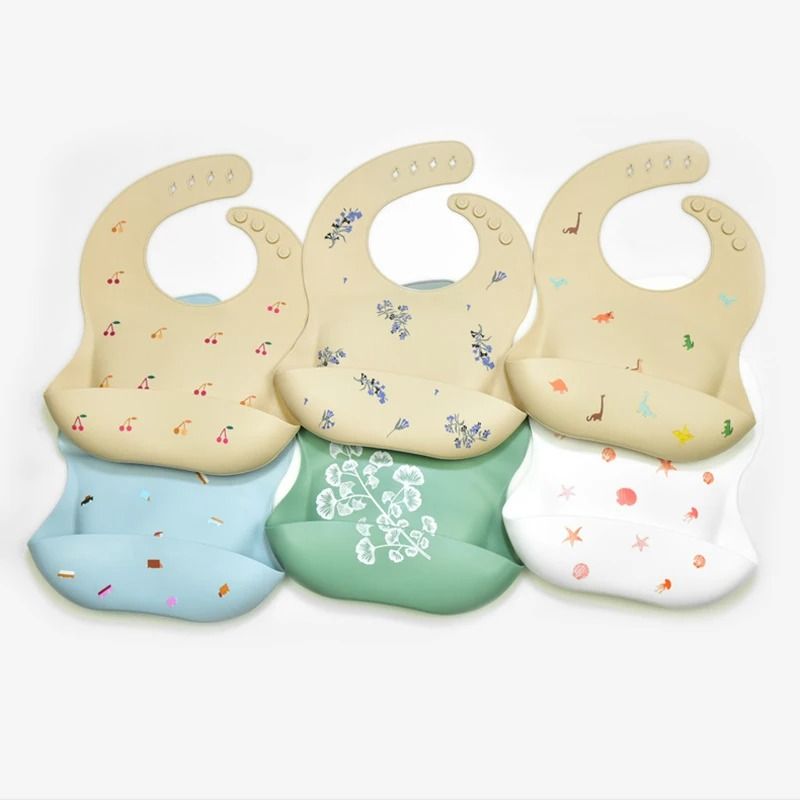 TidyTots UltraSoft Silicone Feeding Bib 1