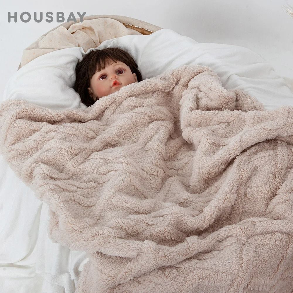 ArcticCuddle UltraSoft Coral Velvet Swaddle 0