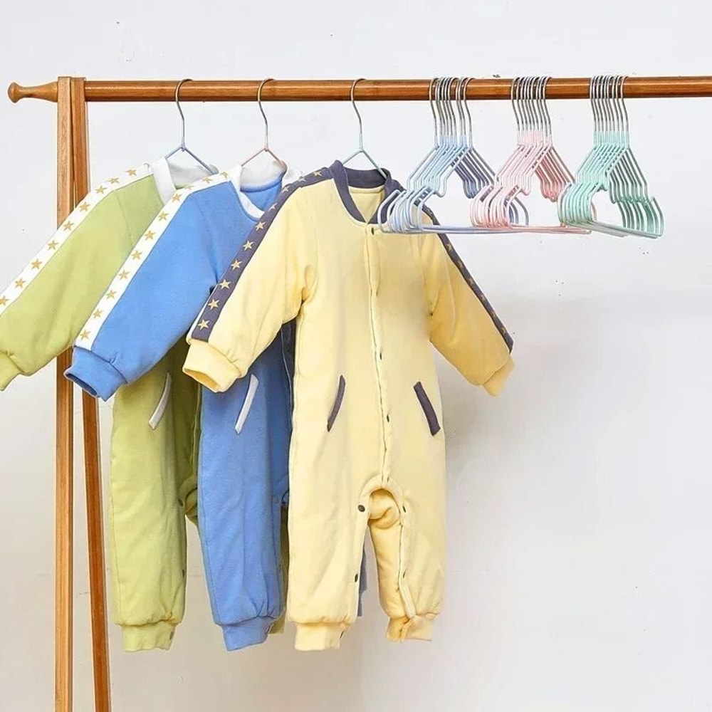 NonSlip PVC Coated Childrens Metal Hanger 1