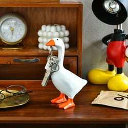 high-torque magnetic "goose-guard" key storage rack