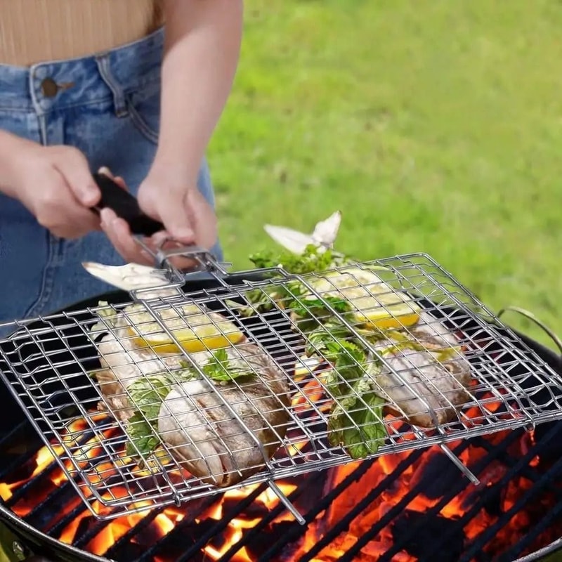 Folding Stainless Steel Portable BBQ Grilling Basket With Removable Handle 3