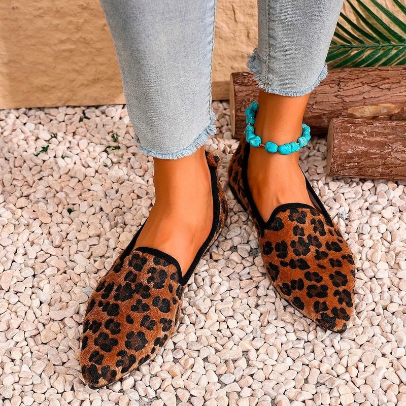 Fashion Leopard PointedToe Loafers Casual WearResistant Walking Flats 2