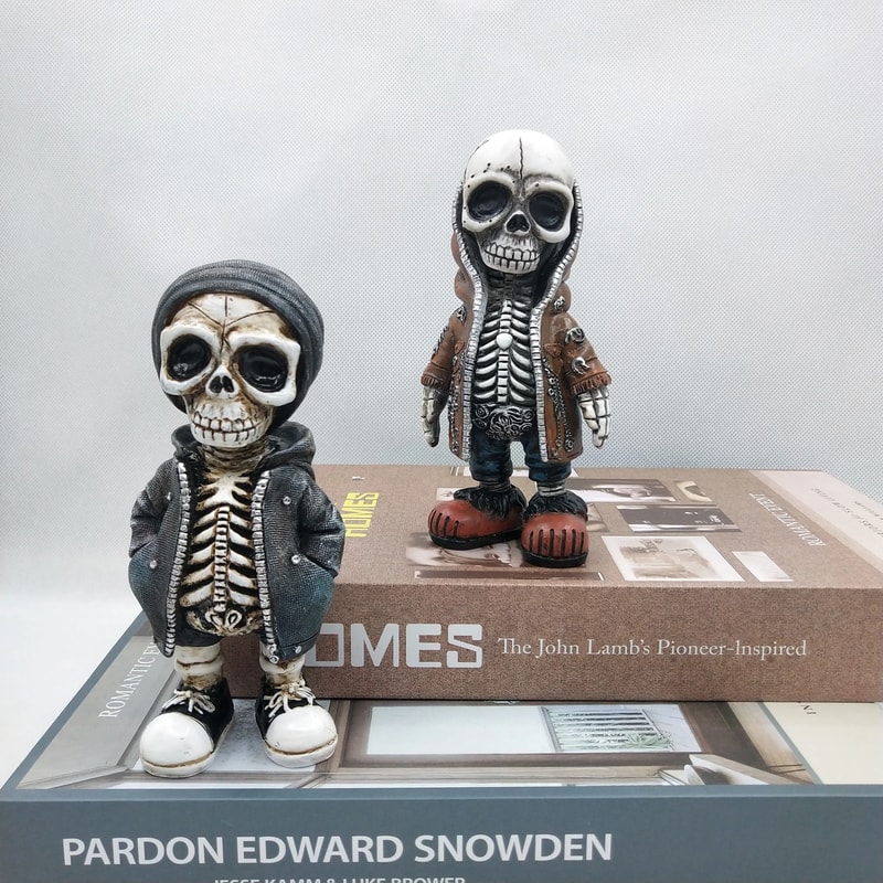 Cool Skeleton Figurines Modern Skull Resin Statues Miniature Gothic Sculptures For Desktop Home O 2