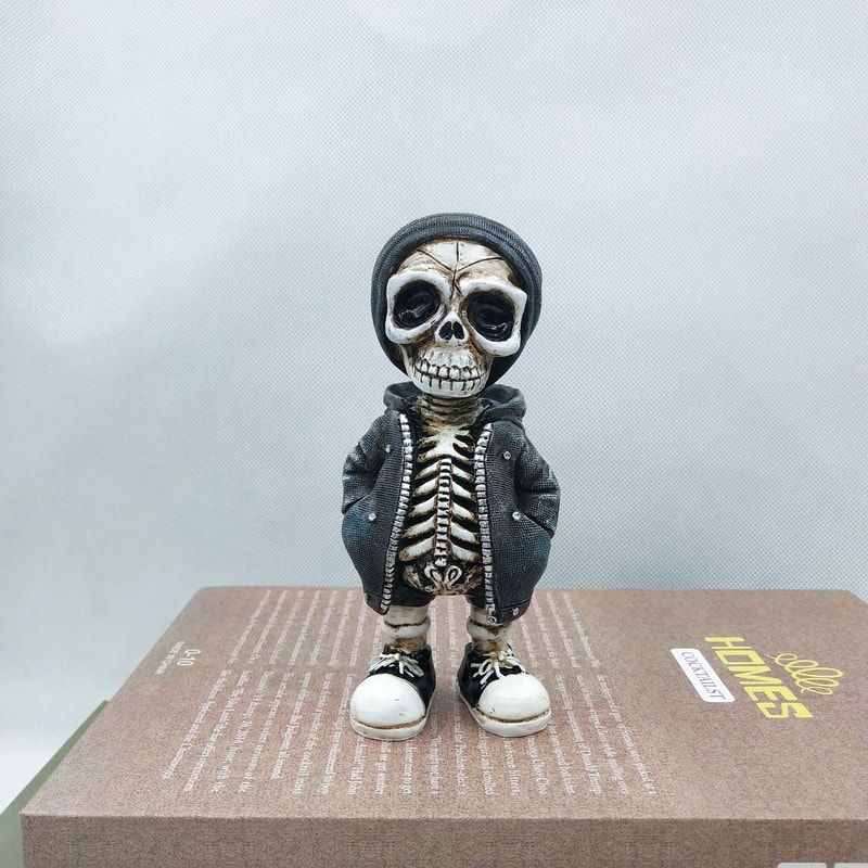 Cool Skeleton Figurines Modern Skull Resin Statues Miniature Gothic Sculptures For Desktop Home O 9