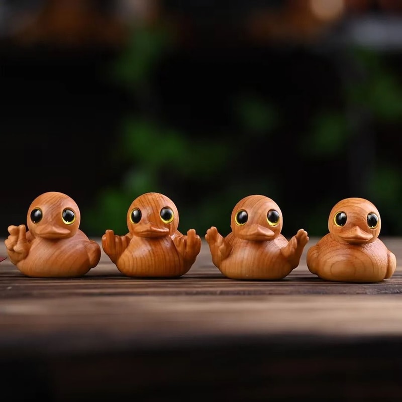 Wooden HandCarved Yellow Duck Solid Wood Desktop Ornament Cute Cartoon Figurine For Home Office 0