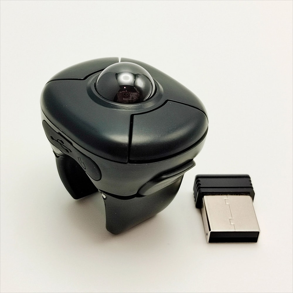 Trackball Finger Ring Mouse 24G Bluetooth DualMode Remote HighYield Wearable Interaction Hub 8