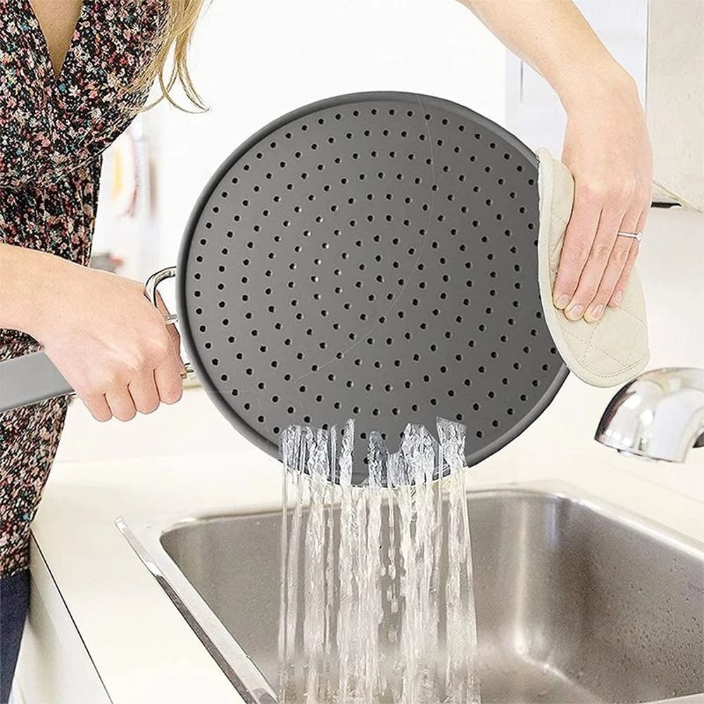 HeatResistant Silicone Splatter Screen 1