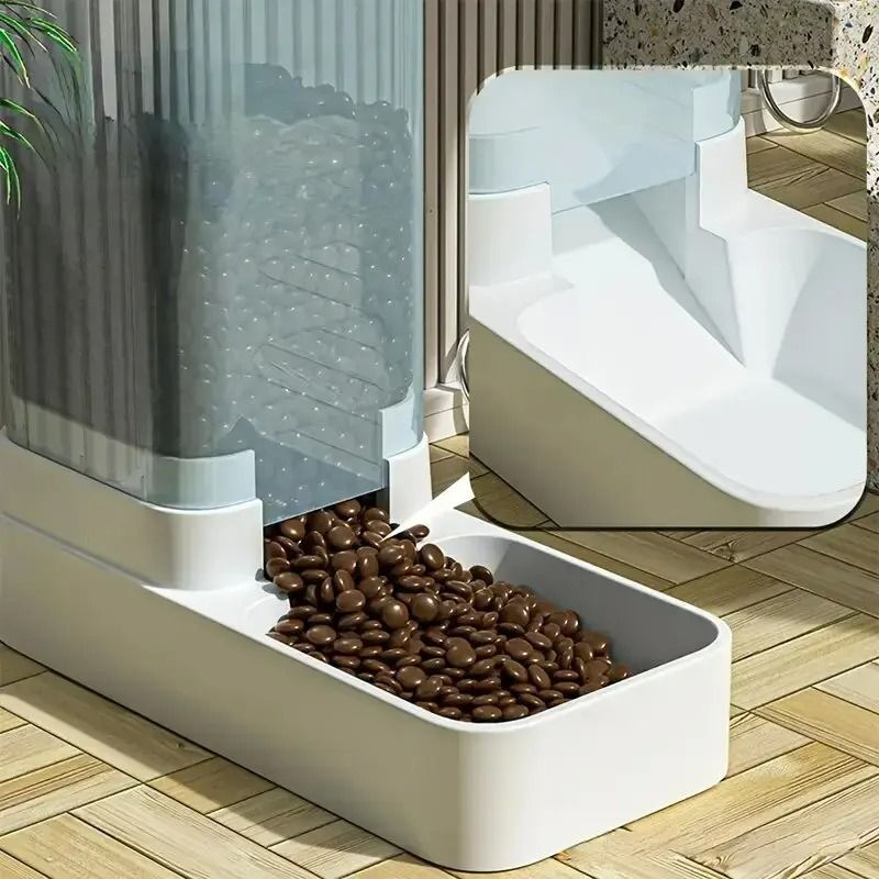 Automatic Gravity Pet Feeding Hydration Station 6