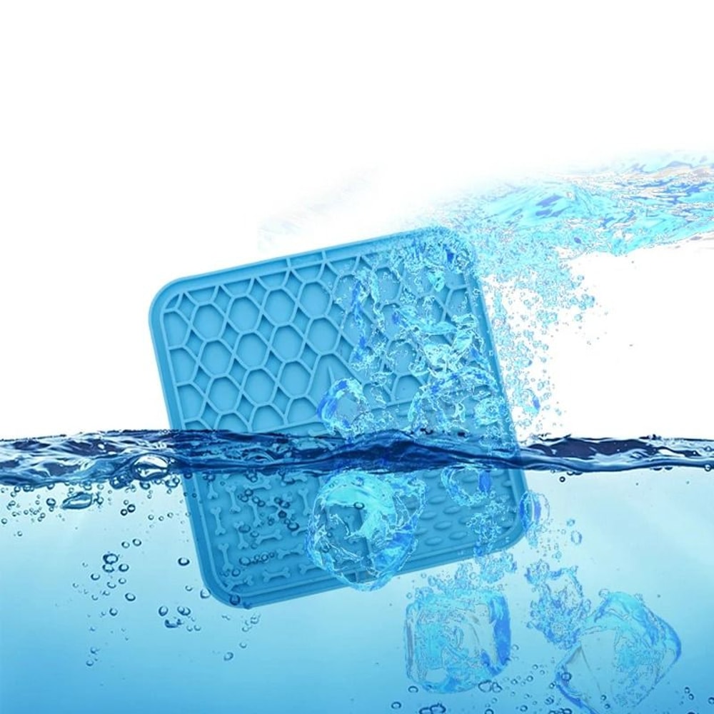 Silicone Pet Lick Mat Calming Bathing Distraction Slow Feeding Training Plate 2