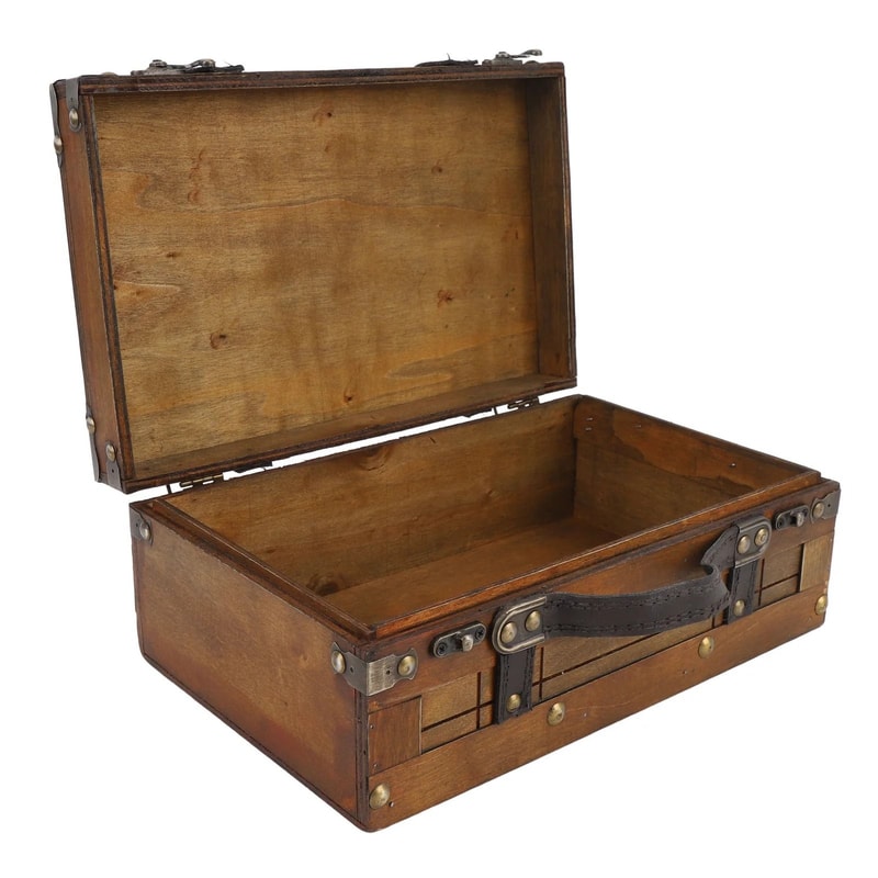 Vintage Wooden Treasure Trunk HighCapacity Portable Storage Chest For Jewelry Apparel Props 2