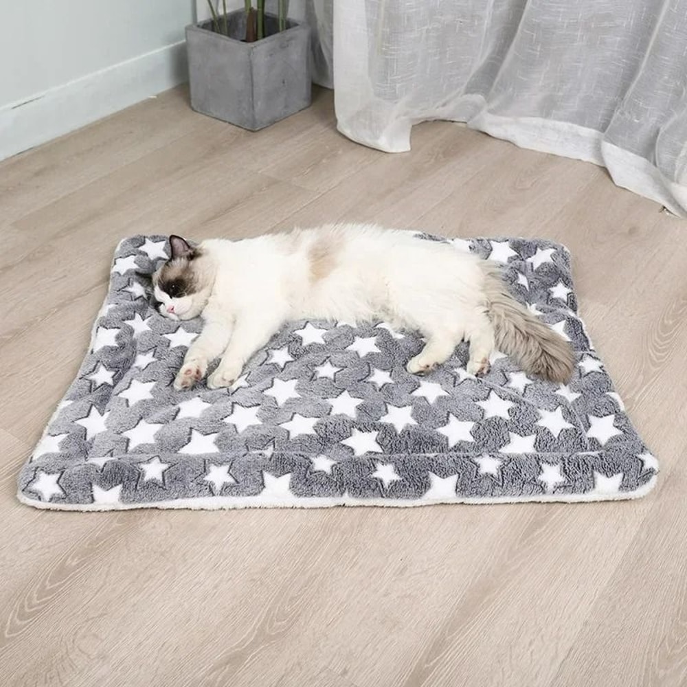 UltraSoft Short Plush Pet Sleeping Mat Thermal Blanket 0