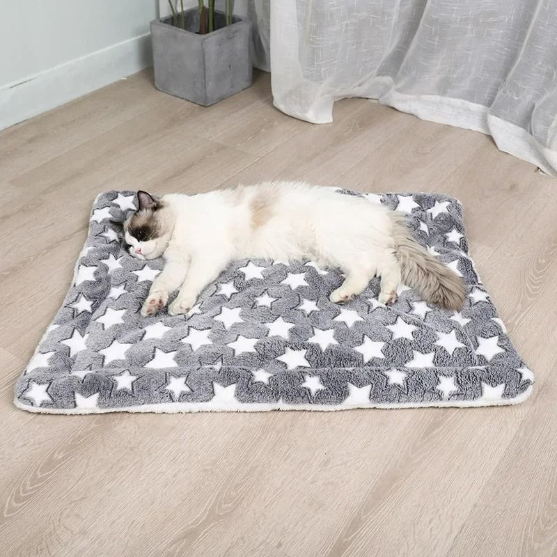 UltraSoft Short Plush Pet Sleeping Mat Thermal Blanket 0