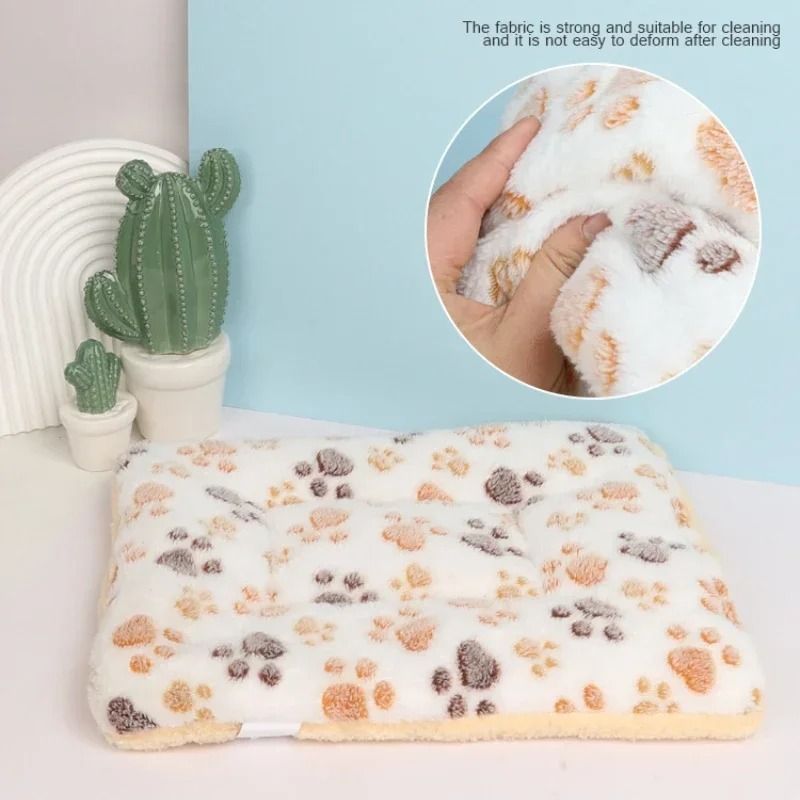 UltraSoft Short Plush Pet Sleeping Mat Thermal Blanket 3
