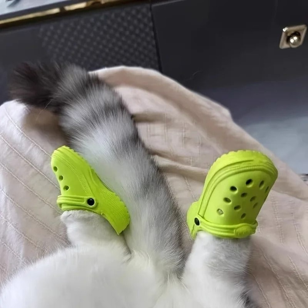 Miniature CrocStyle Silicone Shoe Pendants Pet Toys 0