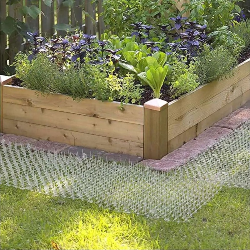 Humane Outdoor Animal Repellent Scat Mat With Protective Prickle Strips 5