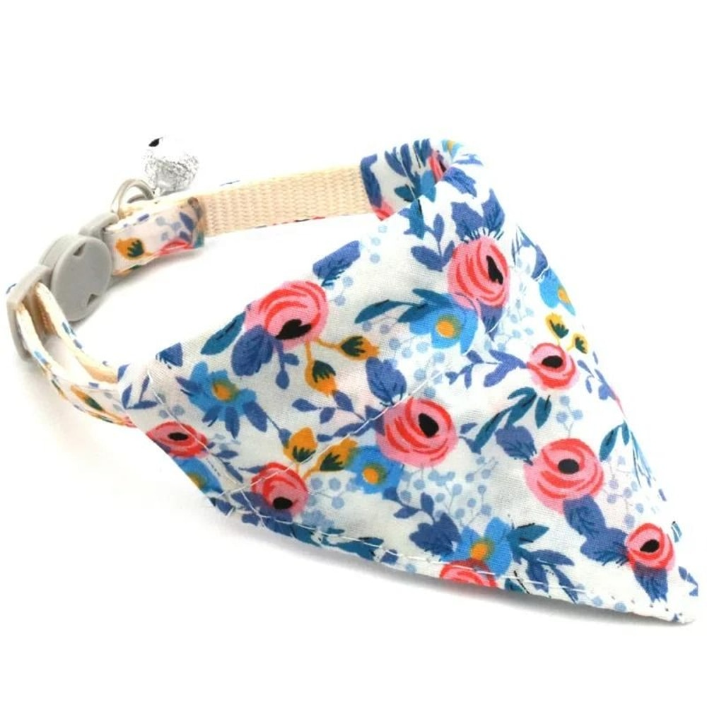 Little Daisy Floral Pet Bandana Collar With Safety Breakaway Buckle 2