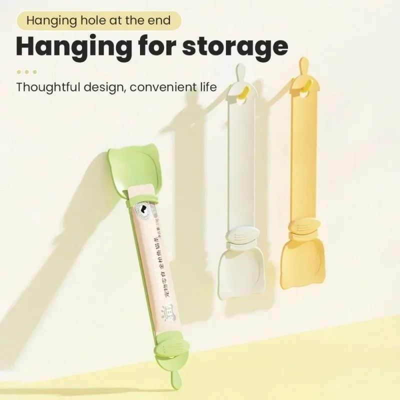 MessFree Cat Treat Squeeze Spoon 2